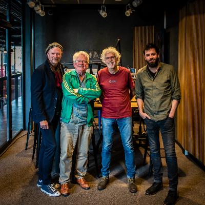 Afl. 54 – 45 jaar onderweg met Pé & Rinus