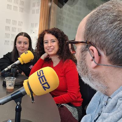 Entrevistamos a Javi, usuario del Centro San Juan de Dios de Ciempozuelos, junto a Carolina Torruella, psicóloga de esa unidad, y Laura Nieto, voluntaria.