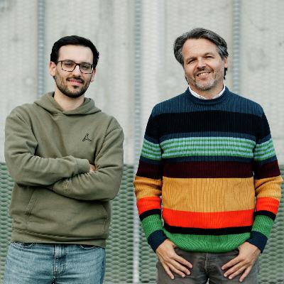 Hugo Nóbrega: “Lembro-me de no Cais do Sodré estar tudo a ver sketches do Porta dos Fundos no telemóvel. Mesmo no barulho da Pensão Amor todos se riam” Hugo Nóbrega: “Lembro-me de no Cais do Sodré estar tudo a ver sketches do Porta dos Fundos no telemóvel. Mesmo no barulho da Pensão Amor todos se riam”