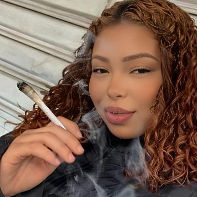 PENELOPE CHARMOSA OU JAPINHA DO CV, A SEGURANÇA DO DOCA QUE TEVE A CABEÇA ESFACELADA