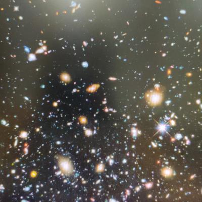 El universo se está expandiendo.