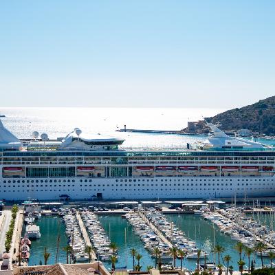 EL ROMPEOLAS T08C017 A bordo. Noviembre récord en la llegada de cruceros (08/11/2025)