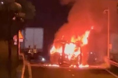 Bản tin trưa 18/12: Ô tô cứu thương đâm vào xe đầu kéo, 3 người tử vong Bản tin trưa 18/12: Ô tô cứu thương đâm vào xe đầu kéo, 3 người tử vong