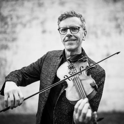 Eamon McLoughlin - Grammy Nominated British Born Fiddle Player. Member Of The Grand Ole Opry Band. Specializes In Country, Bluegrass And Americana Music. Tours With EmmyLou Harris And Rodney Crowell. Backed Vince Gill, Nina Simone, Oak Ridge Boys!
