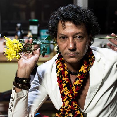 Djami Sezostre: "Não podemos nos tornar reféns da fama" Djami Sezostre: "Não podemos nos tornar reféns da fama"