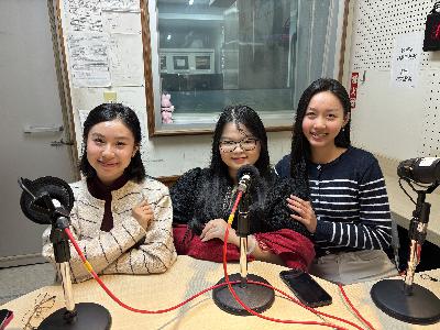 Gặp gỡ 3 bạn sinh viên trẻ trường Đại học Văn Lang (p.2) Gặp gỡ 3 bạn sinh viên trẻ trường Đại học Văn Lang (p.2)