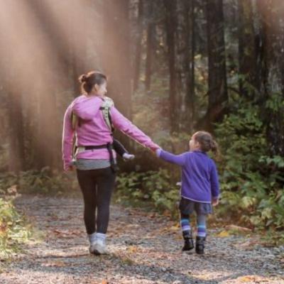 Bedürfnisorientierte Erziehung und Ayurveda: Wie du dein Kind mit Hilfe von ayurvedischen Prinzipien ausgeglichen durch den Alltag begleitest | #13