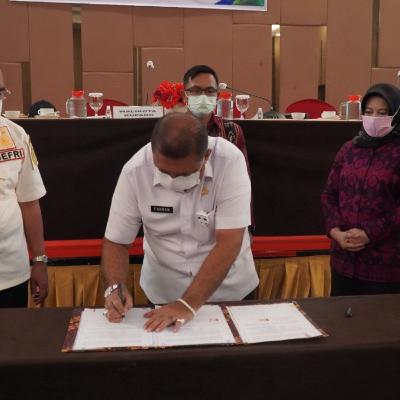 PTT Pemkot Kupang Siap Gembira. Ada Apa? dengar di Sini