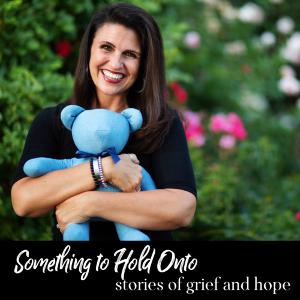 Episode #66 “Hold on a minute” with Lisa Hanson talking about her mother in law - Helen Hanson 🌸🐻