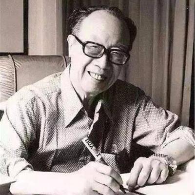 过年糊说——梁实秋讲吃豆汁儿、炸小丸子、烤羊肉