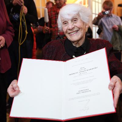 102-Jährige erhält Medizindoktor – nach 78 Jahren | 10.6.2015