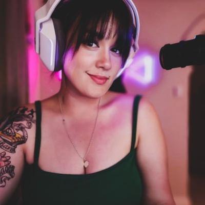 Special Guest Doom Cutie hangs out with us to talk about Gaming