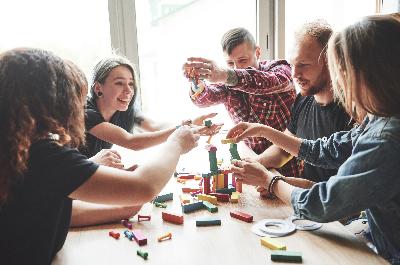 O papel do brincar na saúde mental de adultos