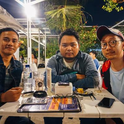 Eps - Perkenalan