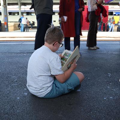 "Wagons-lit, lectures en silence"