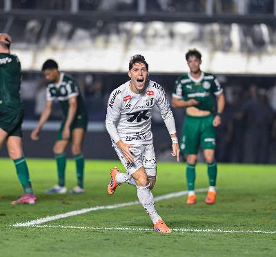 Santos derrota Palmeiras e sai do Z-4; Flamengo assume a liderança Santos derrota Palmeiras e sai do Z-4; Flamengo assume a liderança