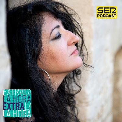 Azahara Palomeque, escritora: "La democracia camina hacia un precipicio, estamos ante una pérdida de derechos de corte histórico"
