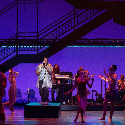 The Joffrey Ballet brings funk band The Main Squeeze onstage for “Wabash & You” The Joffrey Ballet brings funk band The Main Squeeze onstage for “Wabash & You”