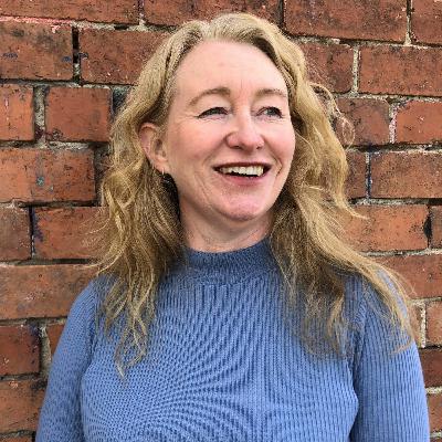 Episode 55 with Donna Spencer on Presenting UX Design & Research to Stakeholders