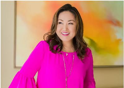 How to use LIVE Video to Grow your Customers and Following with Tiffany Lee Bymaster
