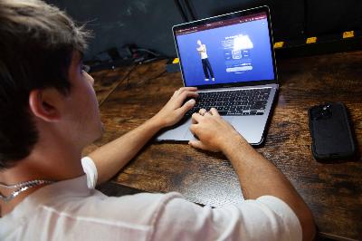 Lawmakers block DPI funding, Proposed restrictions on AI chatbots