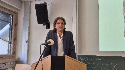 Medijsko pravo med svobodo izražanja in odgovornostjo Medijsko pravo med svobodo izražanja in odgovornostjo