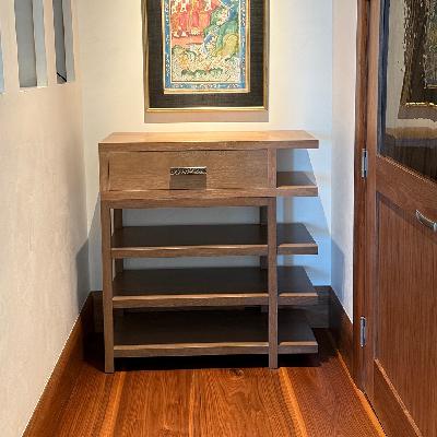Asymmetrical Shelf Build