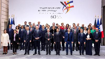 ما وراء الخبرـ رسائل لقاء ماكرون شولتز في باريس ما وراء الخبرـ رسائل لقاء ماكرون شولتز في باريس