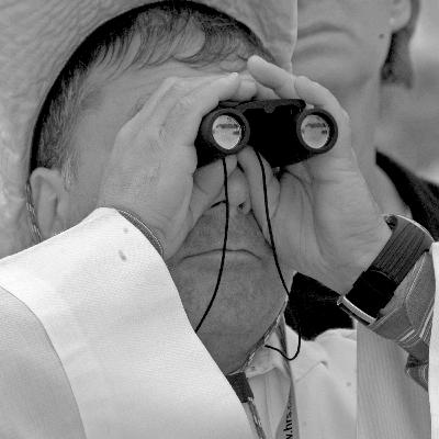 CZY CAŁKOWITY SPADEK POWOŁAŃ JEST NIEUCHRONNY?