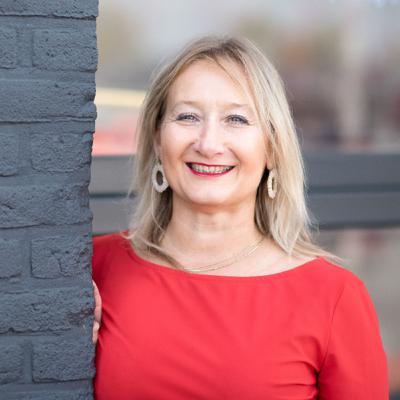 Marieke Langenberg over kleinschaligheid en de impact hiervan op werkgeluk Marieke Langenberg over kleinschaligheid en de impact hiervan op werkgeluk