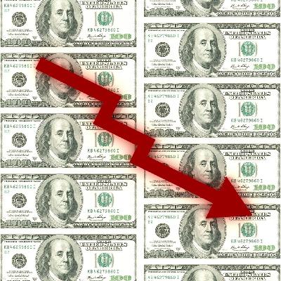 De la puissance à la faiblesse : les raisons du déclin du dollar américain
