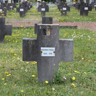 Adelin Moeremans d’Emaus: waarom deze soldaat vier keer begraven werd