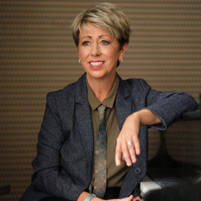 The Artistry of... Nikki Iles