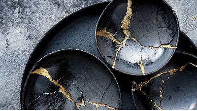 The Center Won't Hold Itself