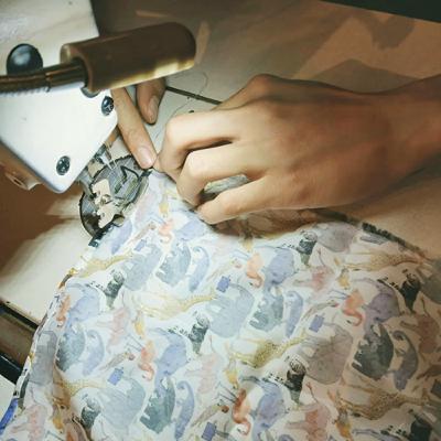 誌 PODCAST 006| #躺平熱身操—因棚仔愛上布藝,香港嘅紡織業,一切可以重頭再來? 誌 PODCAST 006| #躺平熱身操—因棚仔愛上布藝,香港嘅紡織業,一切可以重頭再來?