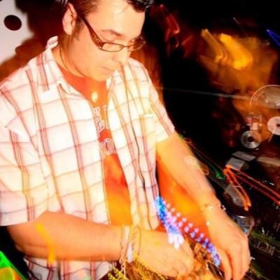 Episode 112: Club Classics & Ibiza Anthems Ep 112 Mixed By Robin Chappell