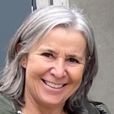 003. Hosting Regula Bettschart-Wolfensberger on Morbidity & Mortality Rounds