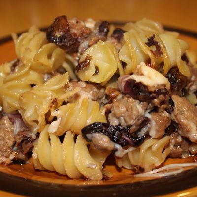Fusilli Al Forno Con Radicchio, Salsiccia E Provolone