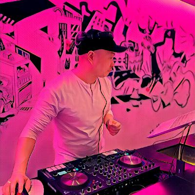 Episode 179: Sound Hug Yaa-uuM » Strictly House Music Episode 179: Sound Hug Yaa-uuM » Strictly House Music