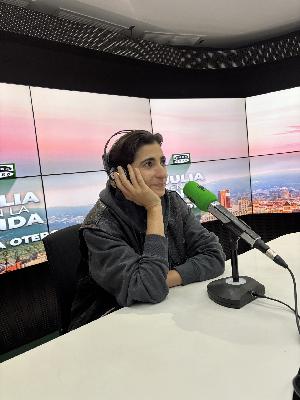 Alba Flores recuerda la figura de su padre: "Hice un ritual familiar para darme permiso para vivir más que él"