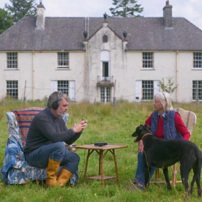 Banjo and Ro's Grand Island Hotel - Andrena and Alasdair chat about Ulva Banjo and Ro's Grand Island Hotel - Andrena and Alasdair chat about Ulva