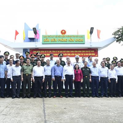 Thời sự 18h 19/11/2025: Tổng Bí thư thăm cán bộ, chiến sĩ các đơn vị làm nhiệm vụ trên đảo Hòn Khoai