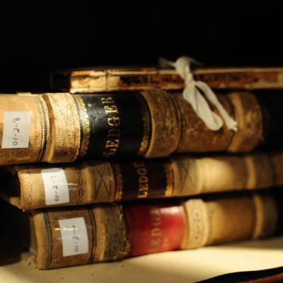 Kulttuurihistoriaa suomeksi: Kuka tekee menneisyydestä historiaa? Kulttuurihistoriaa suomeksi: Kuka tekee menneisyydestä historiaa?