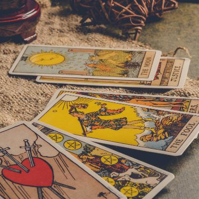 Espacio en Blanco - Cartas mágicas - 17/08/25