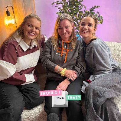 “We take the bins out naked” - with naturist Helen Berriman “We take the bins out naked” - with naturist Helen Berriman