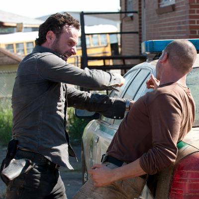 BEST FRIENDS THROW DOWN! TWD RETRO REVIEWS: REVISITING SEASON 2 EPISODE 10 "18 MILES OUT" BEST FRIENDS THROW DOWN! TWD RETRO REVIEWS: REVISITING SEASON 2 EPISODE 10 "18 MILES OUT"