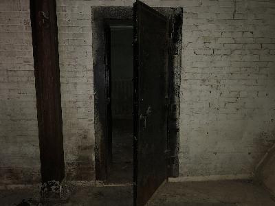 1x06 An Open Door in Bricktown 1x06 An Open Door in Bricktown