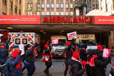 NO DEAL: Nurses at NY-Presbyterian overwhelmingly vote to stay on strike NO DEAL: Nurses at NY-Presbyterian overwhelmingly vote to stay on strike