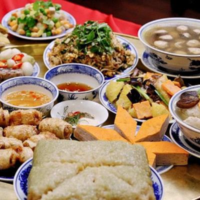 7 mẹo từ bác sĩ giúp kiểm soát mỡ máu ngày Tết, không cần kiêng bánh chưng 7 mẹo từ bác sĩ giúp kiểm soát mỡ máu ngày Tết, không cần kiêng bánh chưng