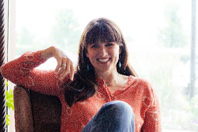 Episode 8 Paula Stephens - Life is out to grow you!